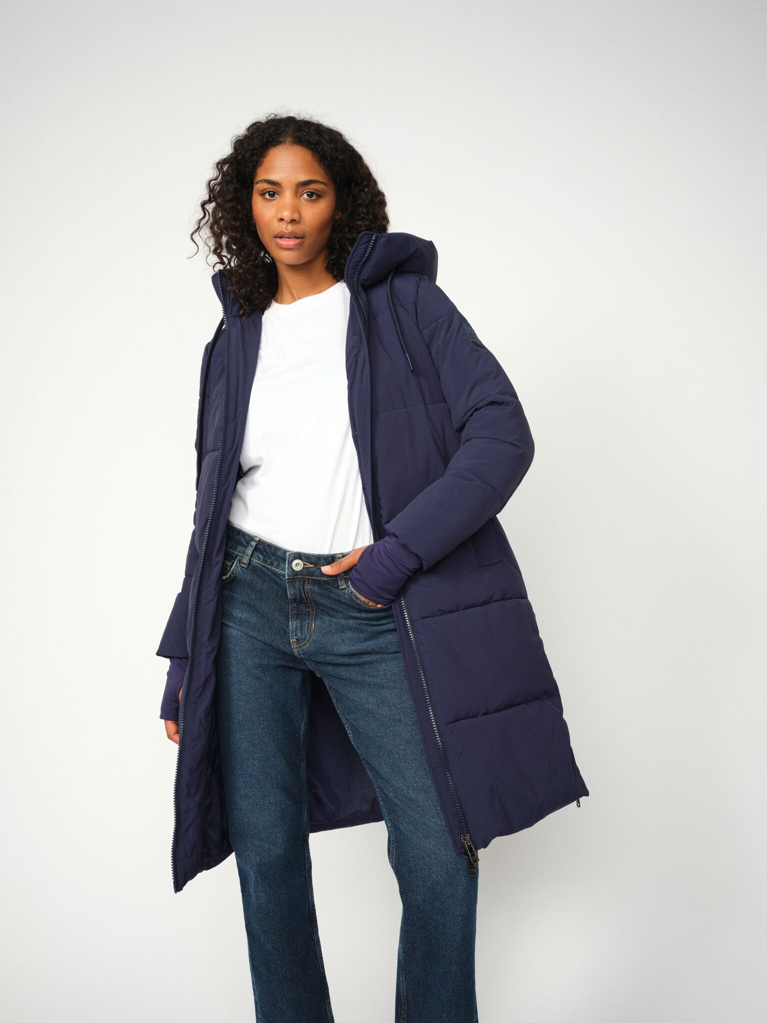 Modelshot / Maritime Blue / Detail